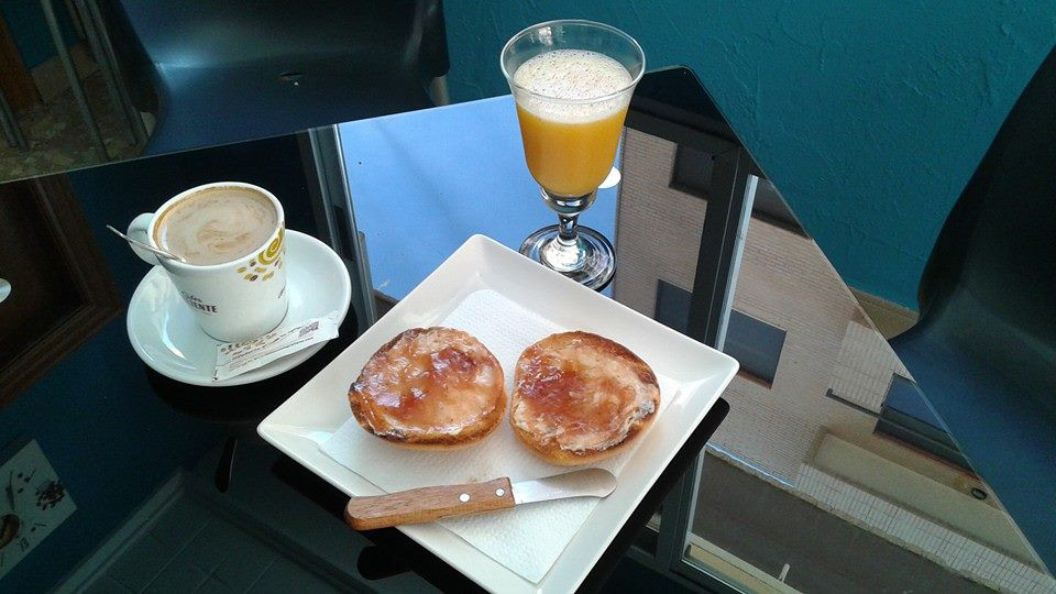 Cafeteria Panaderia Mayda — Cafe