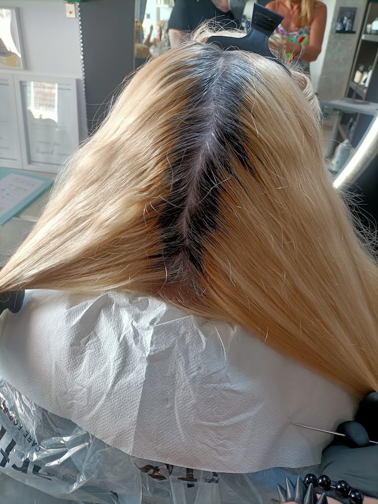 International Hairdesign by Patrizia Sassu — Del propietario