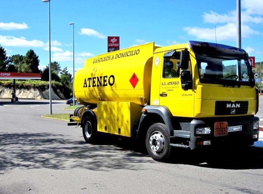 Gasoleos Ateneo, Estacion de servicio Cepsa — Del propietario