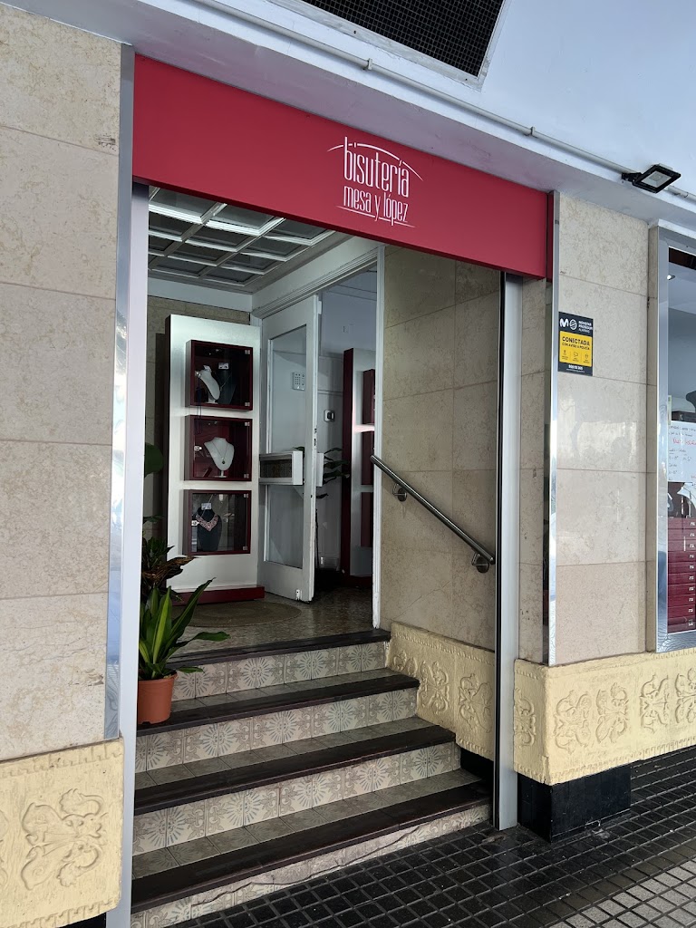 Bisuteria Mesa y Lopez