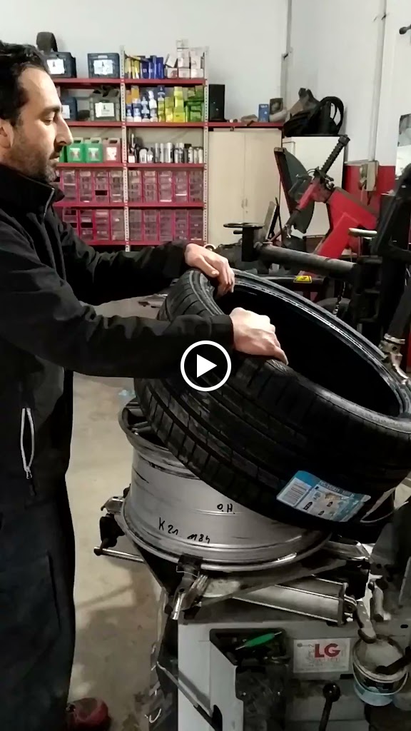 Neumaticos Franc blacktyres — Videos