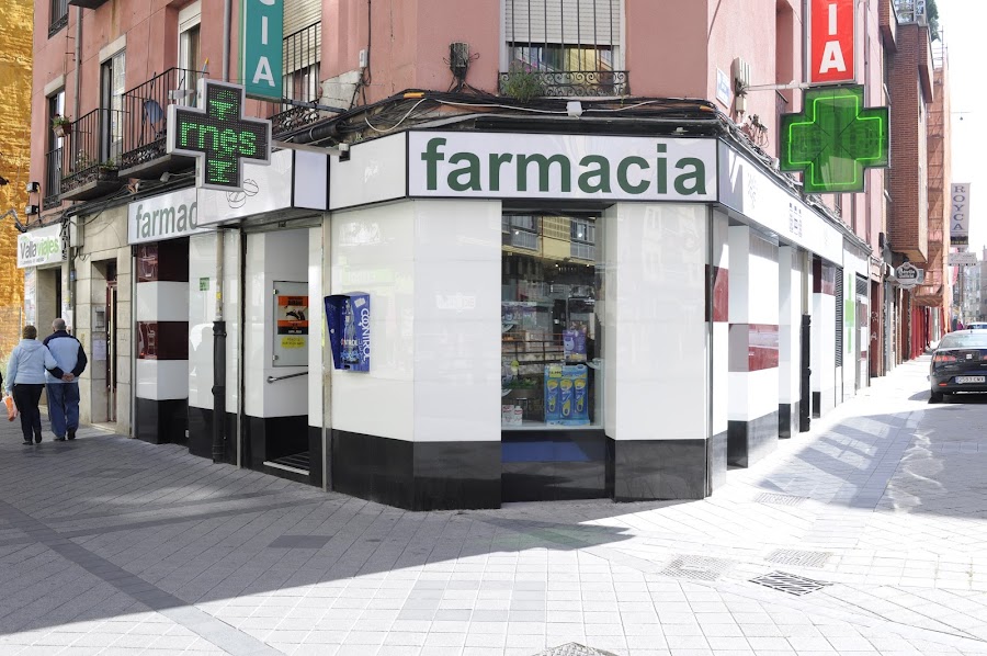 Farmacia Labradores 49 (Ldo. Emilio Rodriguez Alvarez)