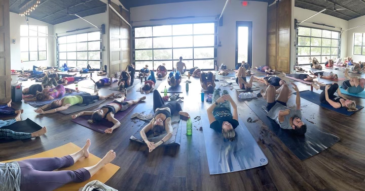  Del Sol Yoga
