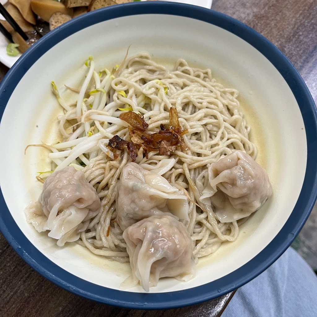 阿成鮮蝦餛飩、鹽水意麵 的照片