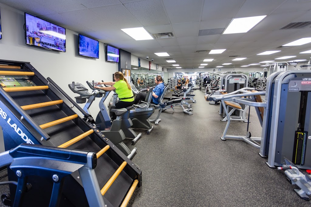  Downtown Fitness on West Lindsey