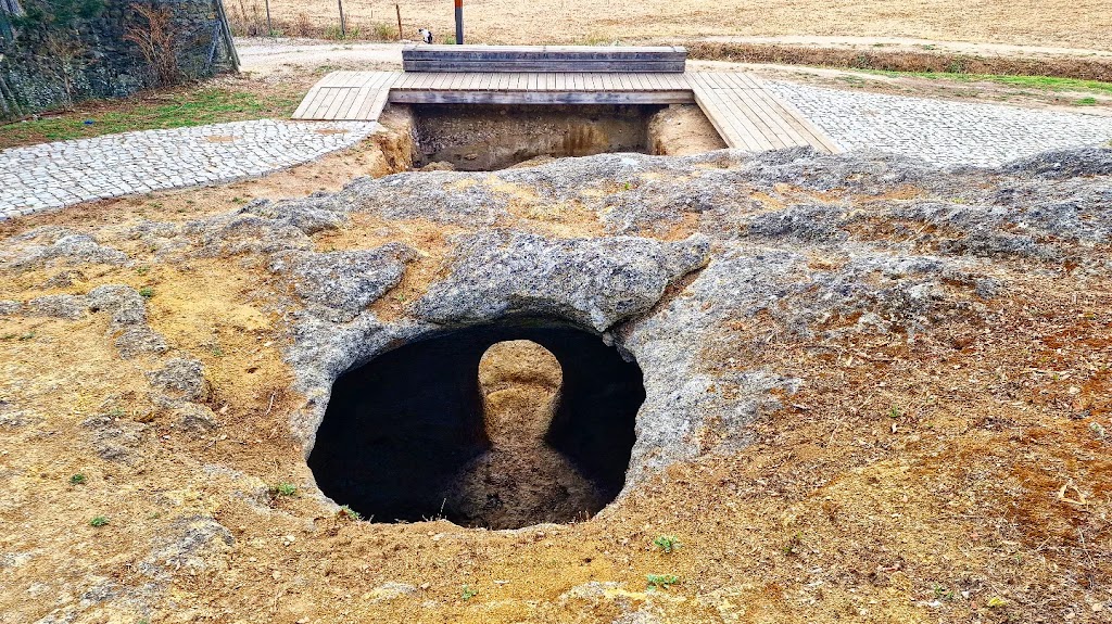 Grutas Artificiais da Quinta do Anjo