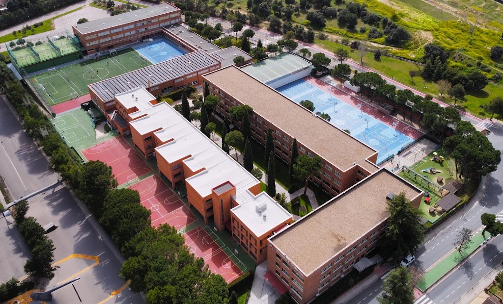 Colegio Privado Everest School Monteclaro