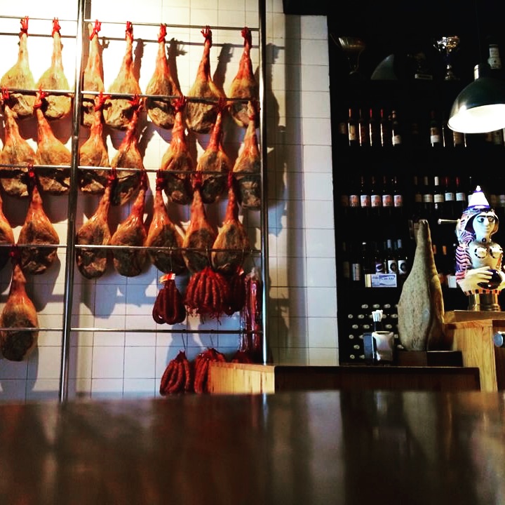 Bodega Os Arcos — Ambiente