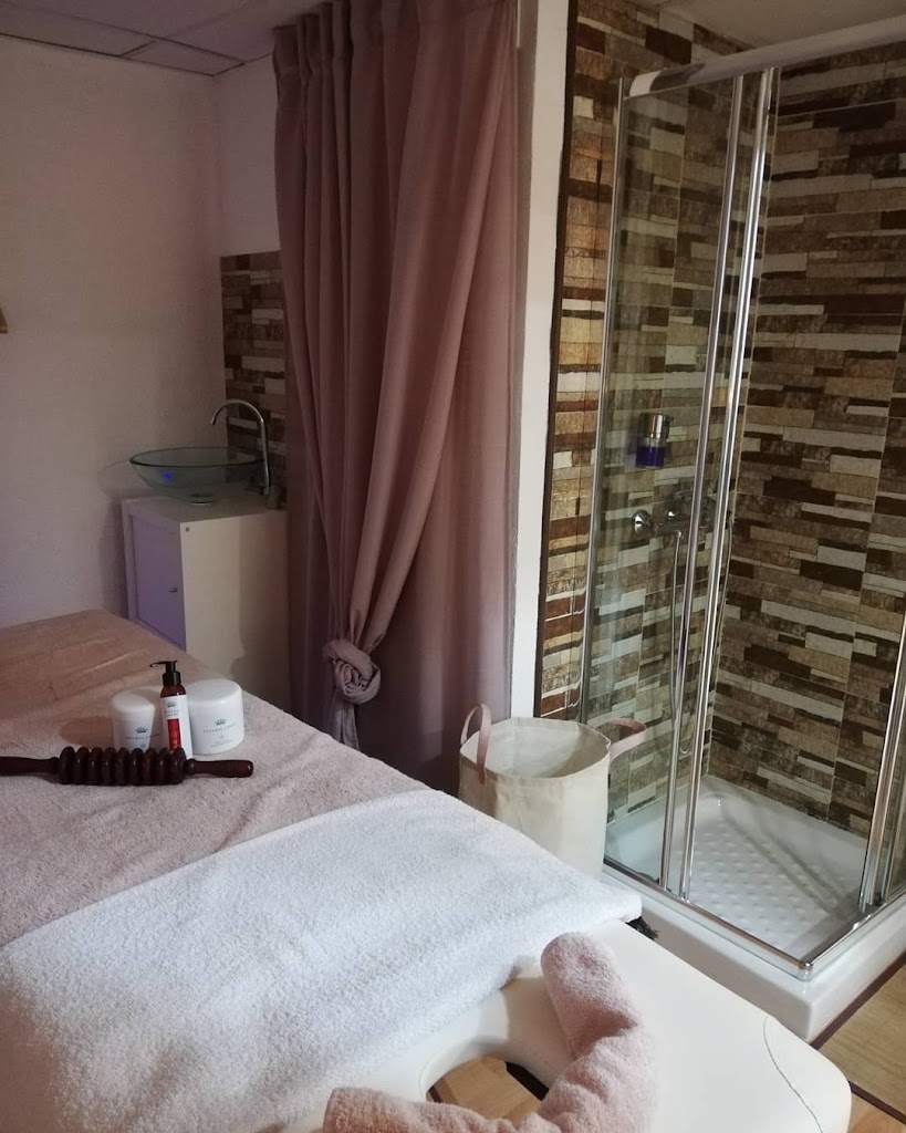 Centro de estetica y salon de unas B&B Sara Belleza natural — Interior