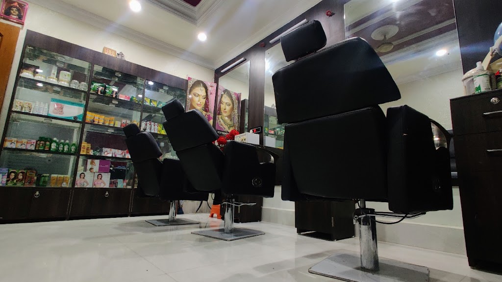 Payal Beauty Parlour