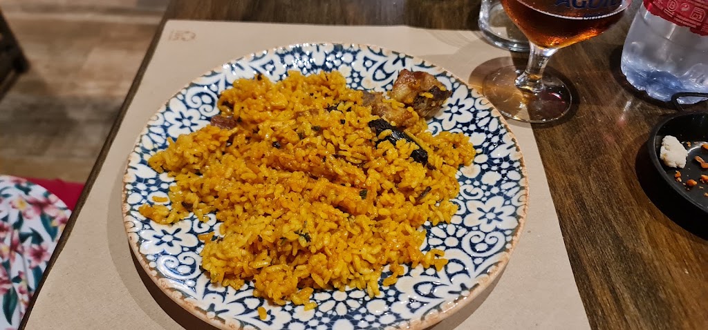Restaurant El Bosco — Paella