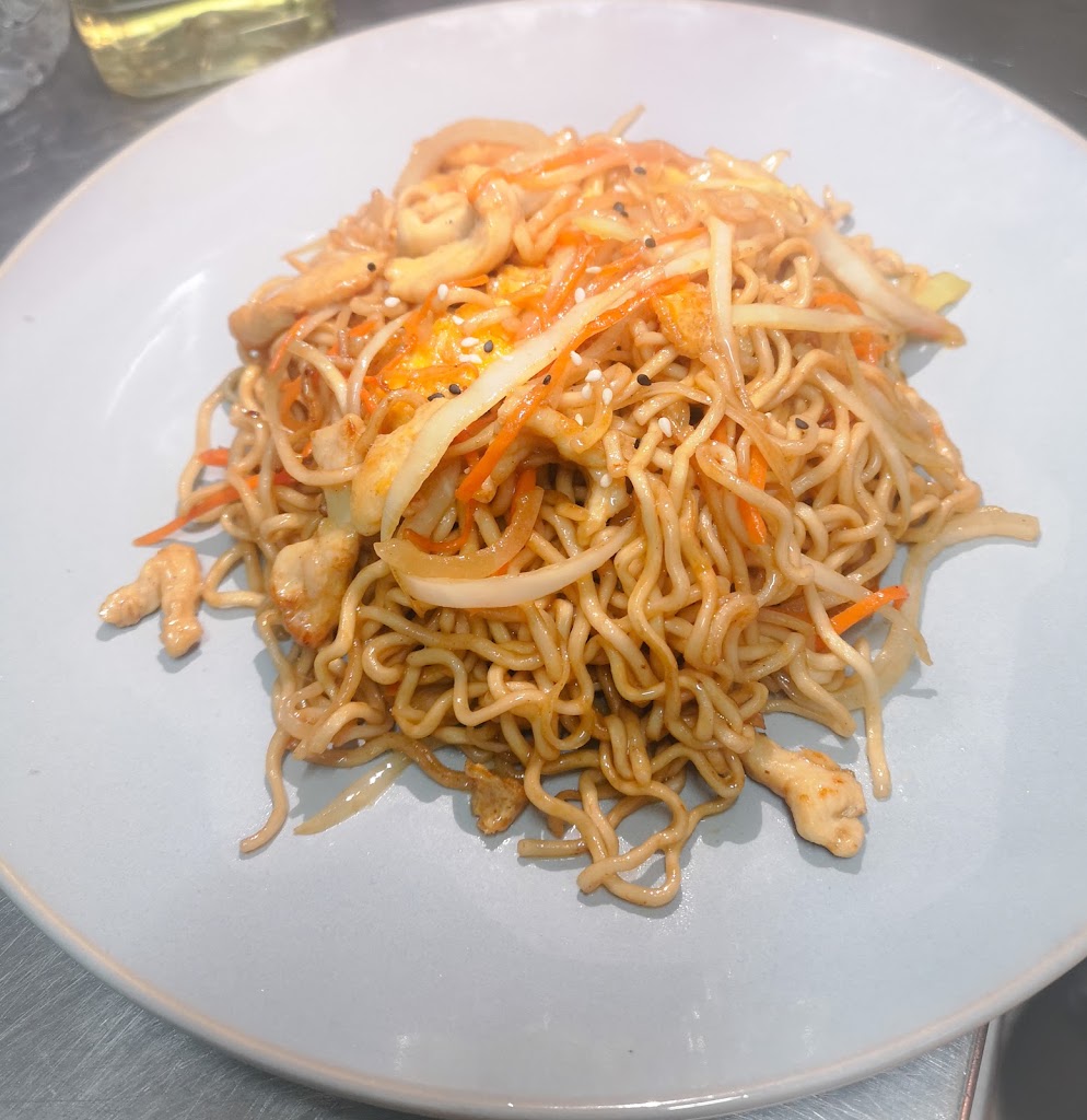 Bar Happy Time — Comida y bebida