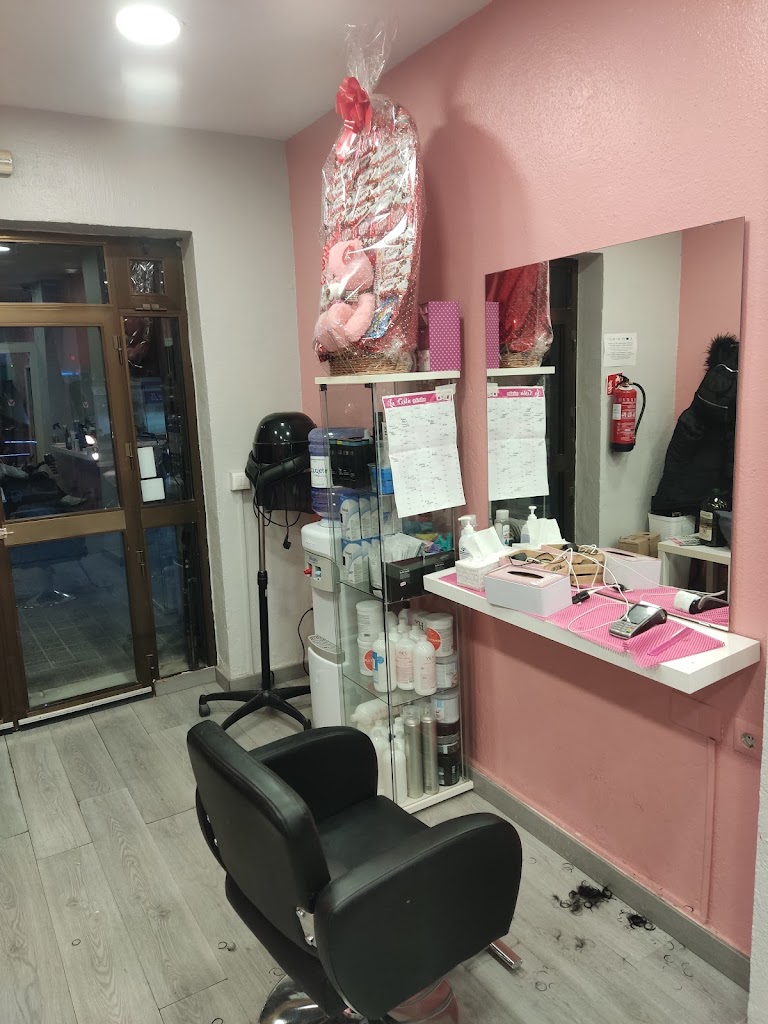 Fany Peluqueria y Estetica — Interior