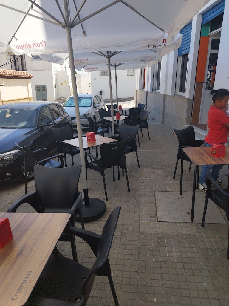 La Esquina Latina — Ambiente