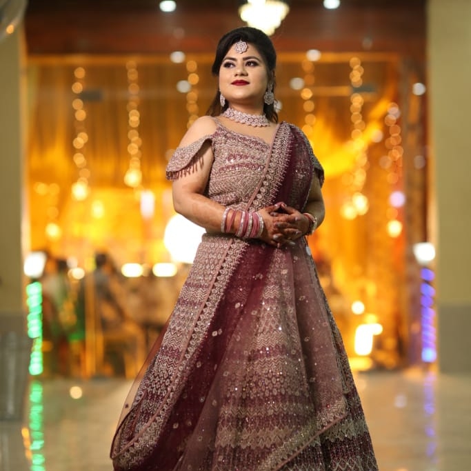 New Khushi Beauty Parlo Near Bus Stop