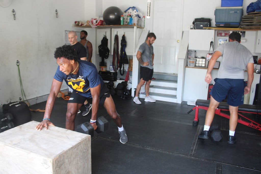  Peak Performance Training & Nutrition