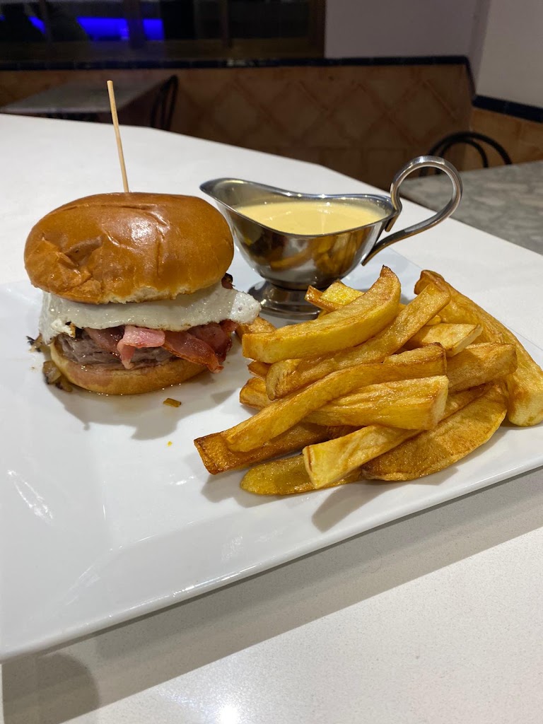 BRICCO BAR RESTAURANTE — Papas fritas
