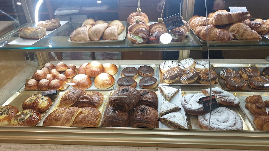 Pasteleria Confiteria Cafeteria Salvador's