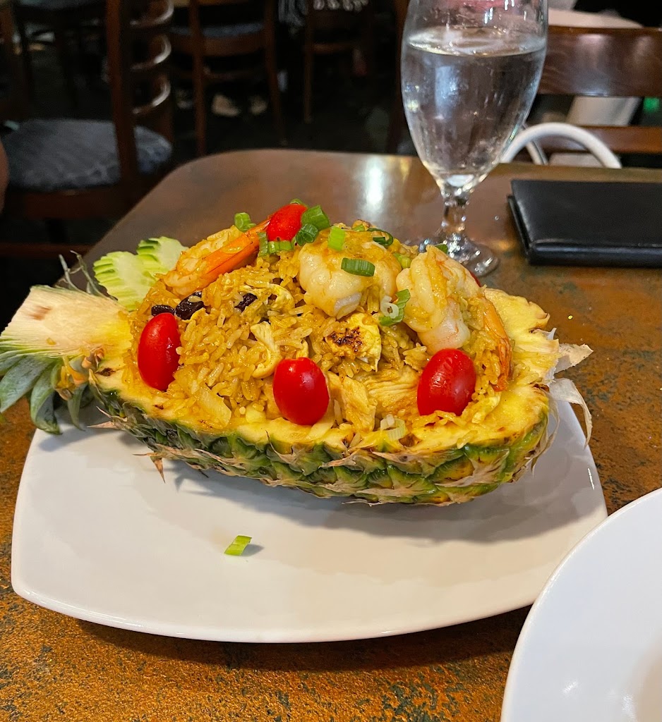 Thaijindesu Thai and Sushi Bar