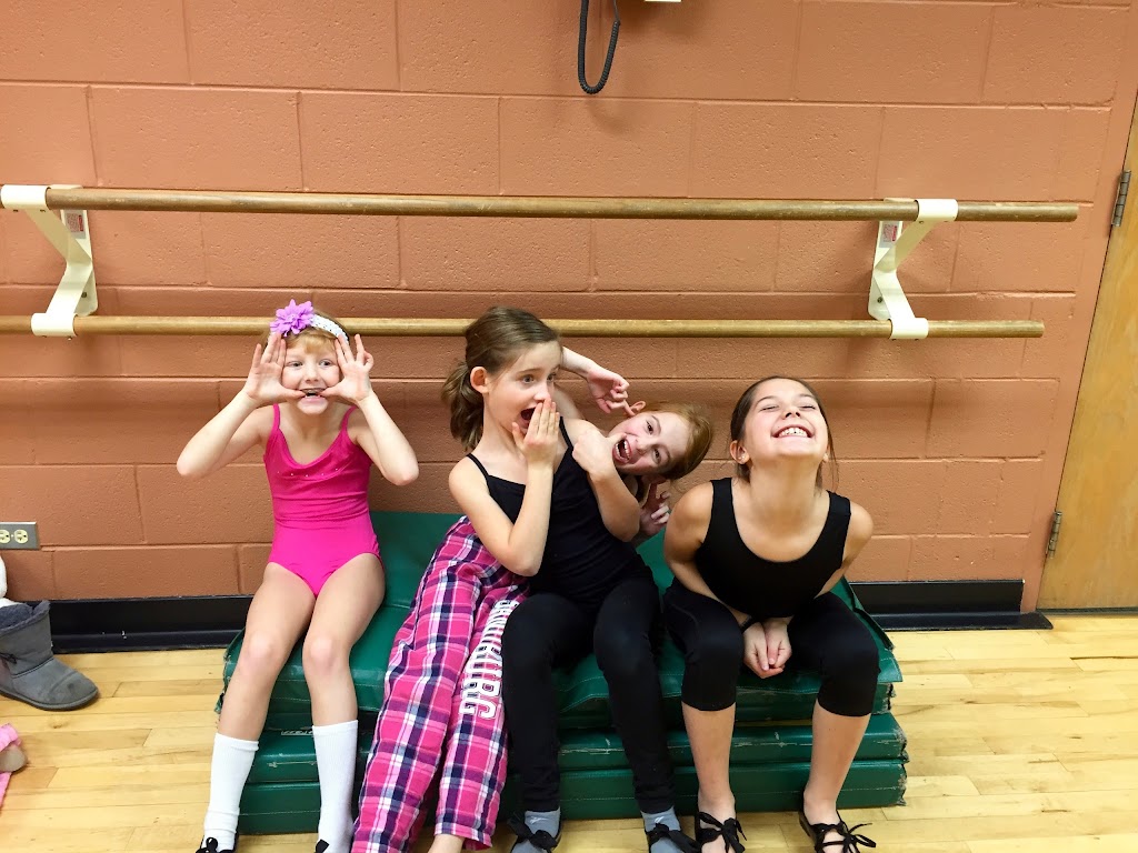  Moves Dance Studio, Inc.