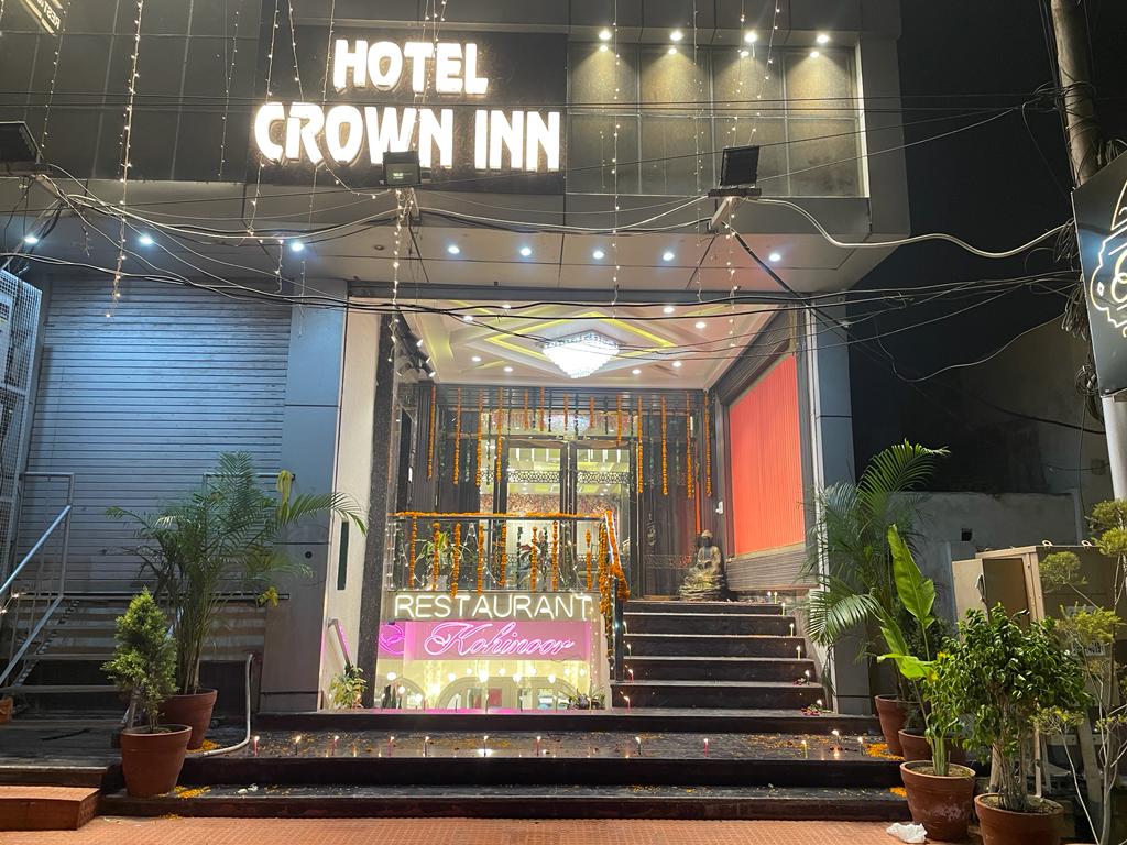 Hotel Crown Inn