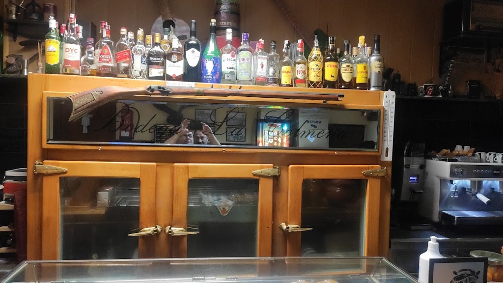 Bodega La Colmena — Ambiente