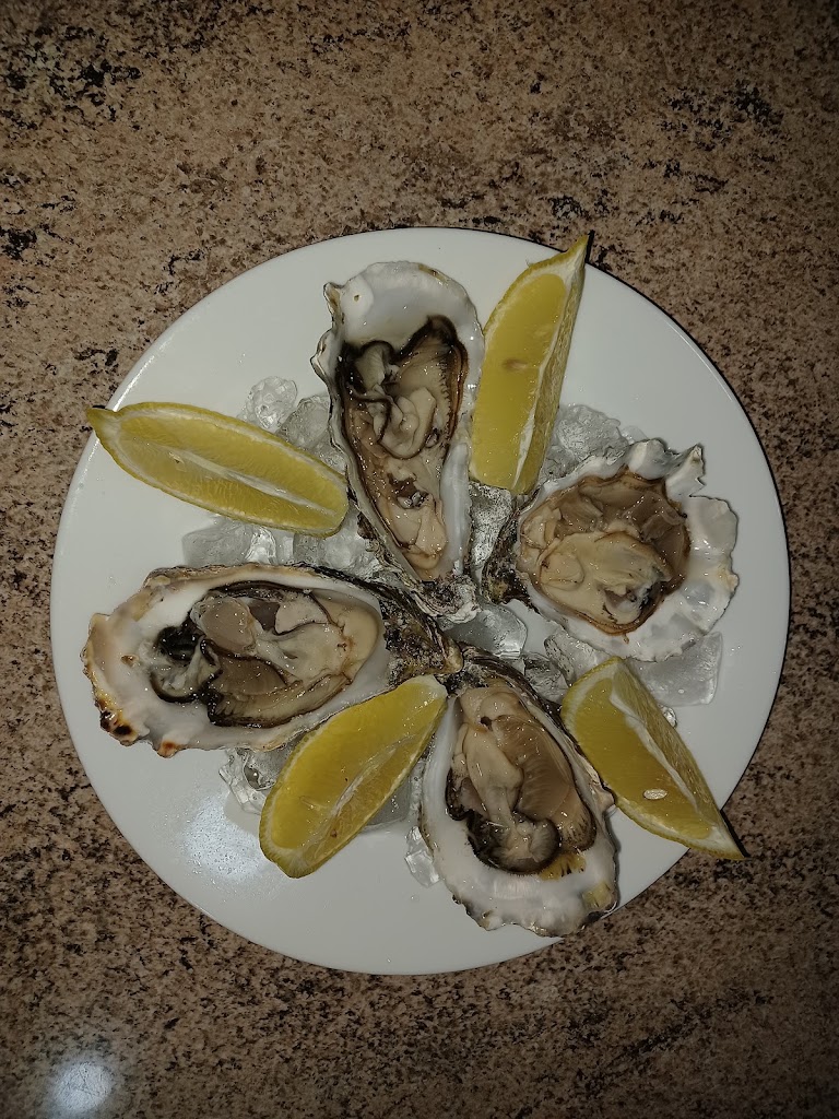 Restaurante La Cascada — Comida y bebida