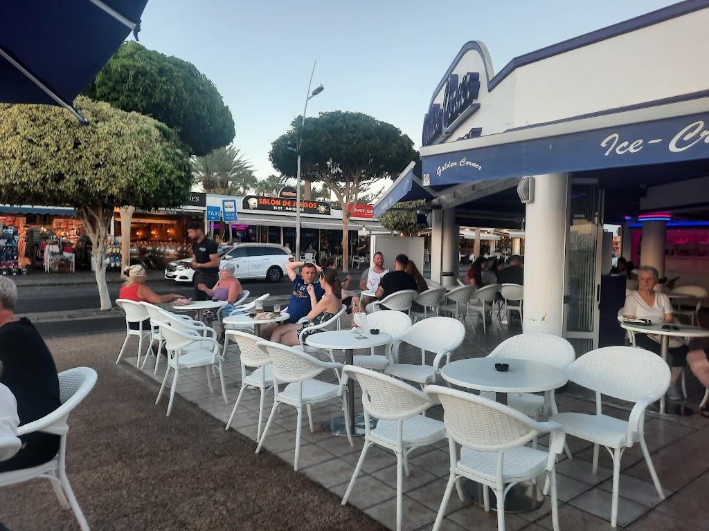 Cocteleria Golden Corner