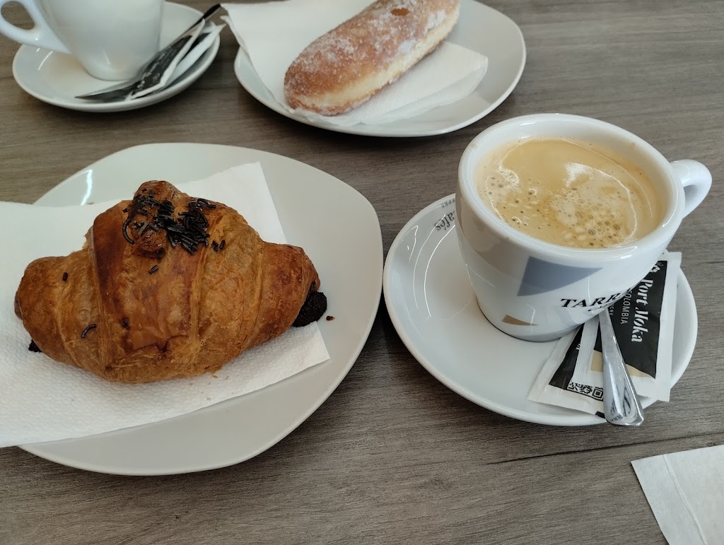 Coffee Bean — Cafe