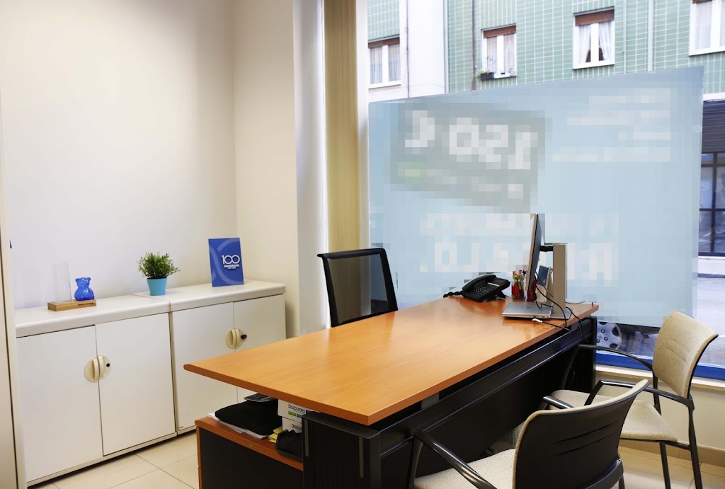 Agencia de Santalucia Seguros — Interior