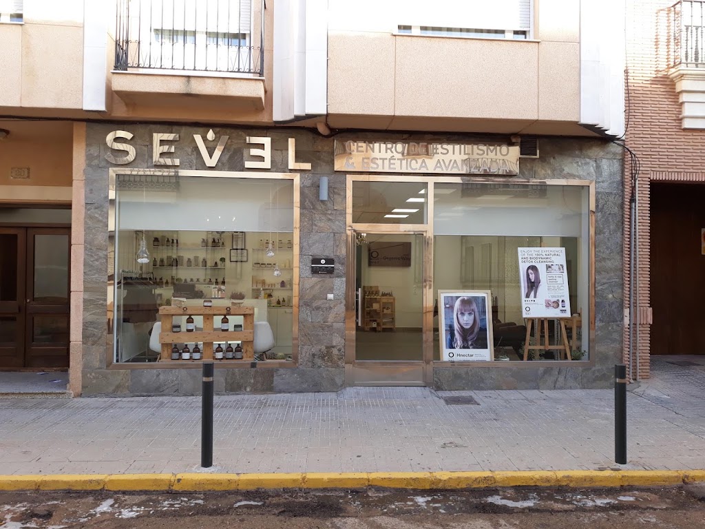 SEVEL. Centro de Estilismo y Estetica Avanzada. — Exterior