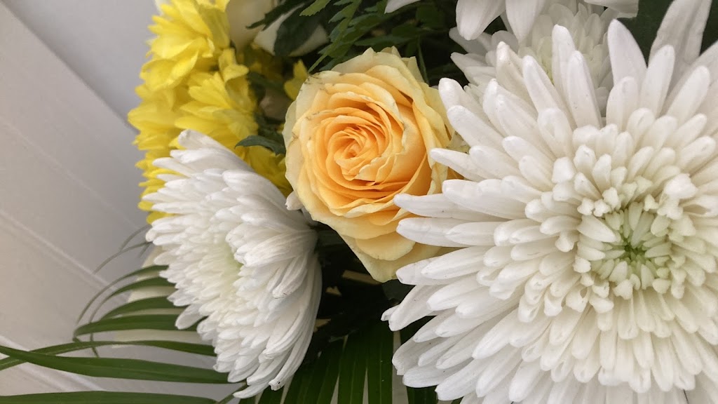 Sunflower Florist Torquay/Florist Paignton/Florist Brixham/Florist Shaldon