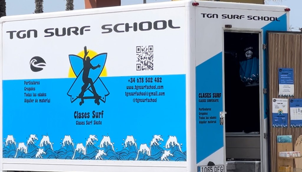 LA PINEDA SURF CLUB * @TGNSURFSCHOOL