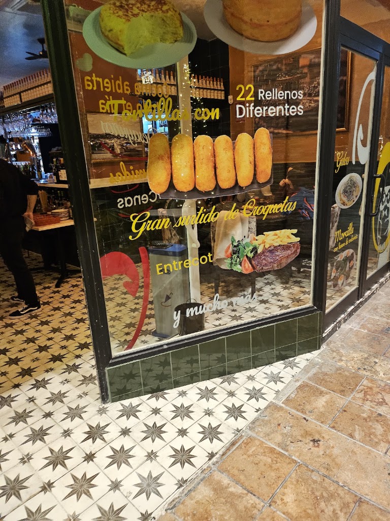 Taberna La Buha y el Buo — Ambiente