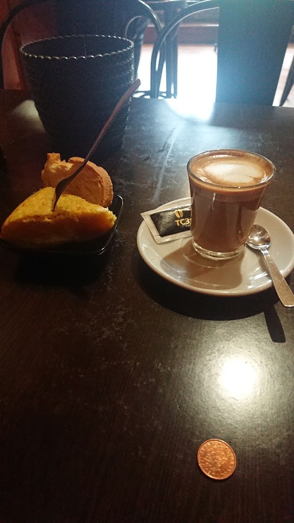 Bar Dickens — Cortado