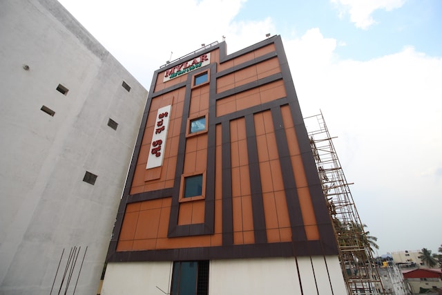 Oyo Flagship 30734 Jeevan Lodge