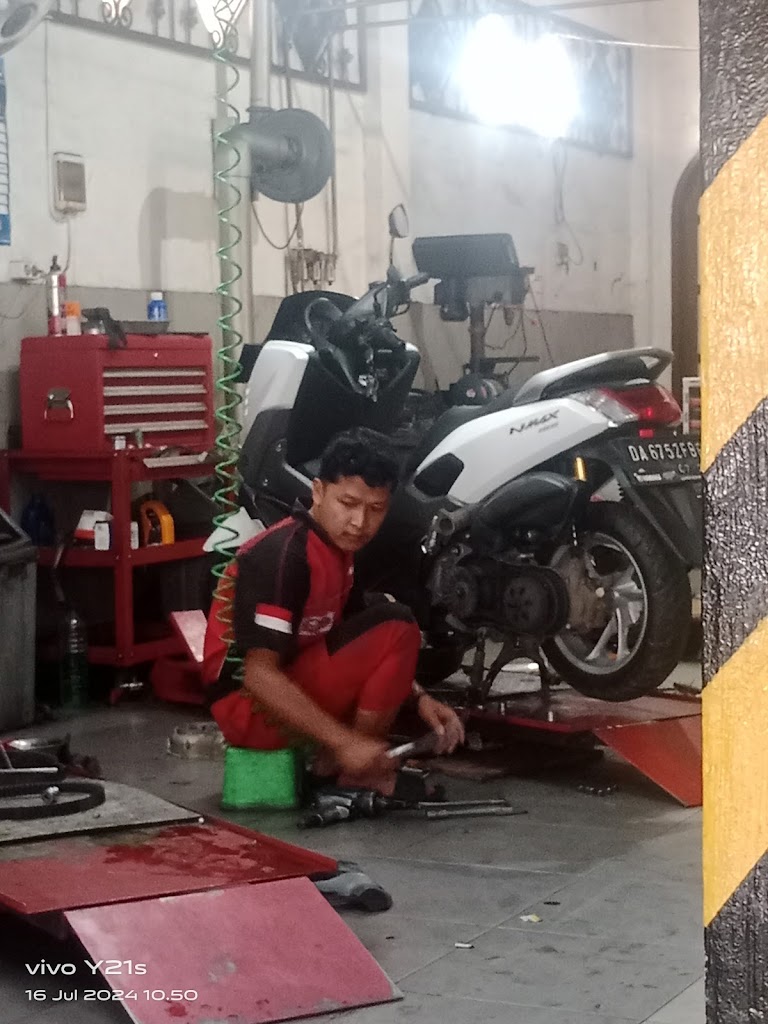 Suryanata Motor