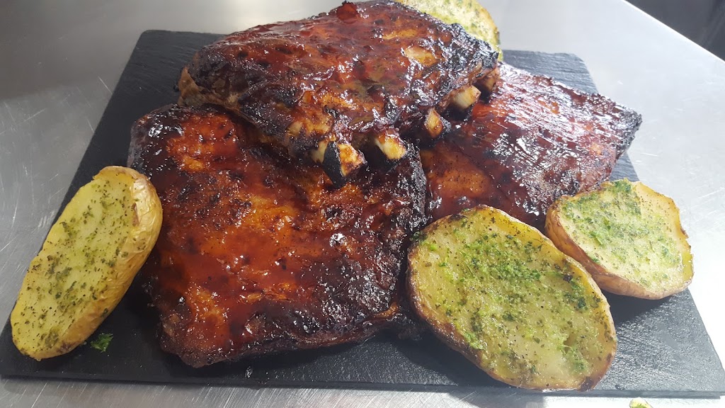 La Cresta — Comida y bebida