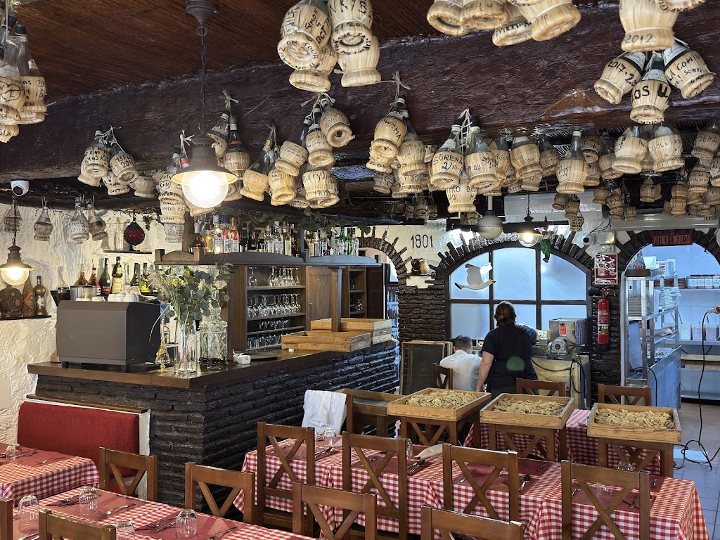 Restaurante Pizzeria La Pergola — Ambiente