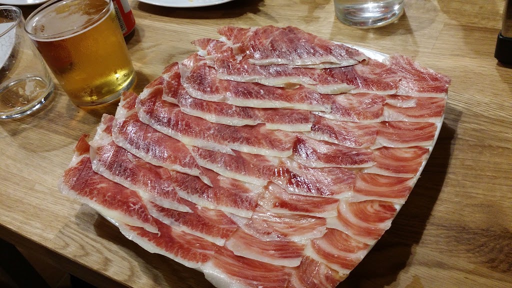 Virgen de la Luz - Casa de Comidas — Comida y bebida