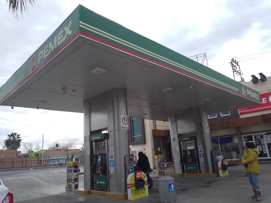 Gasolinera Pemex — Estacion de servicio