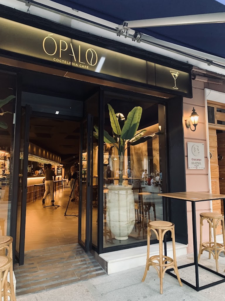 Opalo - Cocteleria Cafe