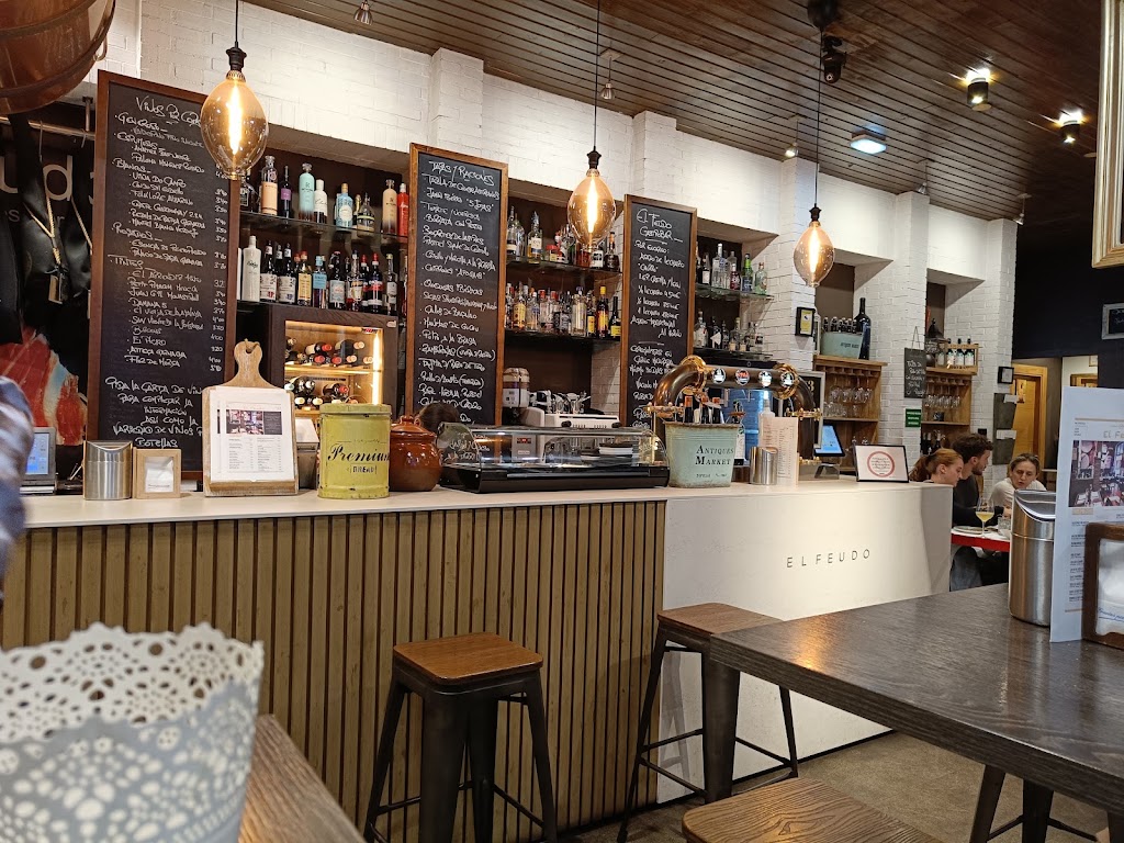 Restaurante El Feudo — Ambiente