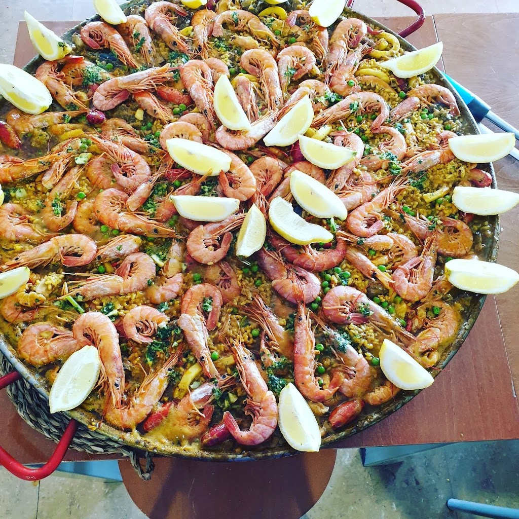 Can Butjosa Jose's Bar — Comida y bebida
