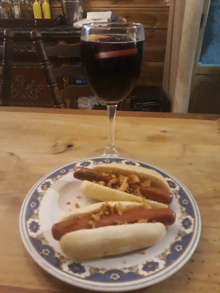 La Cerveceria — Comida y bebida
