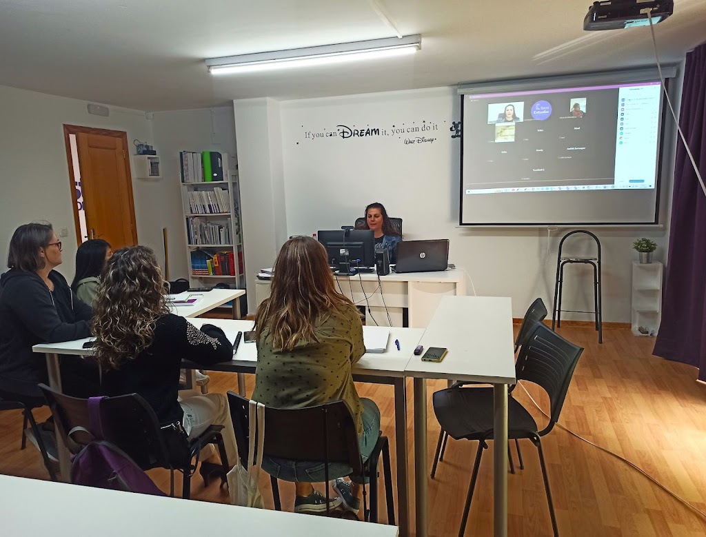 Tecni Estudio Formacion y Coworking