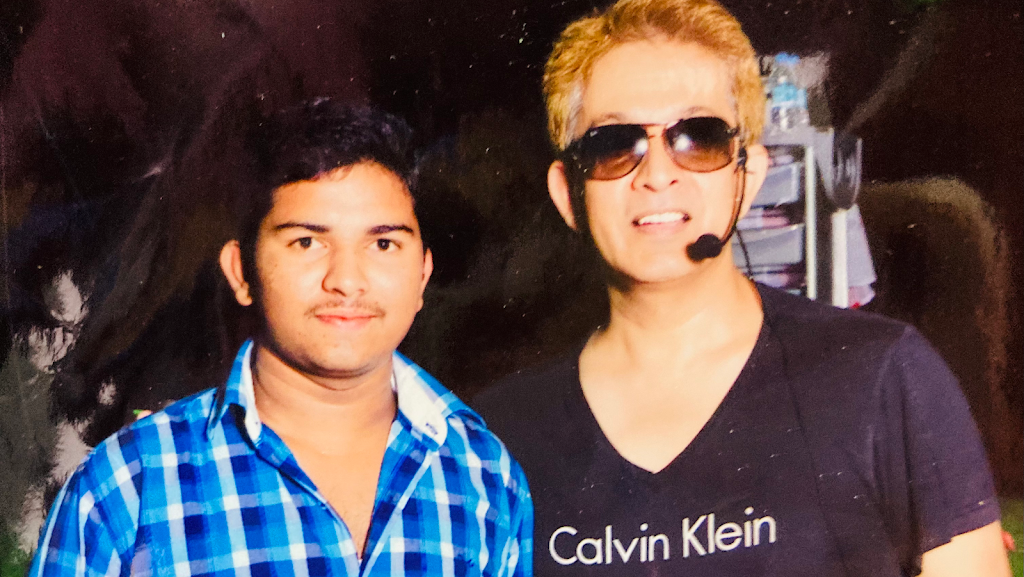 Kiran Men S Parlour A C