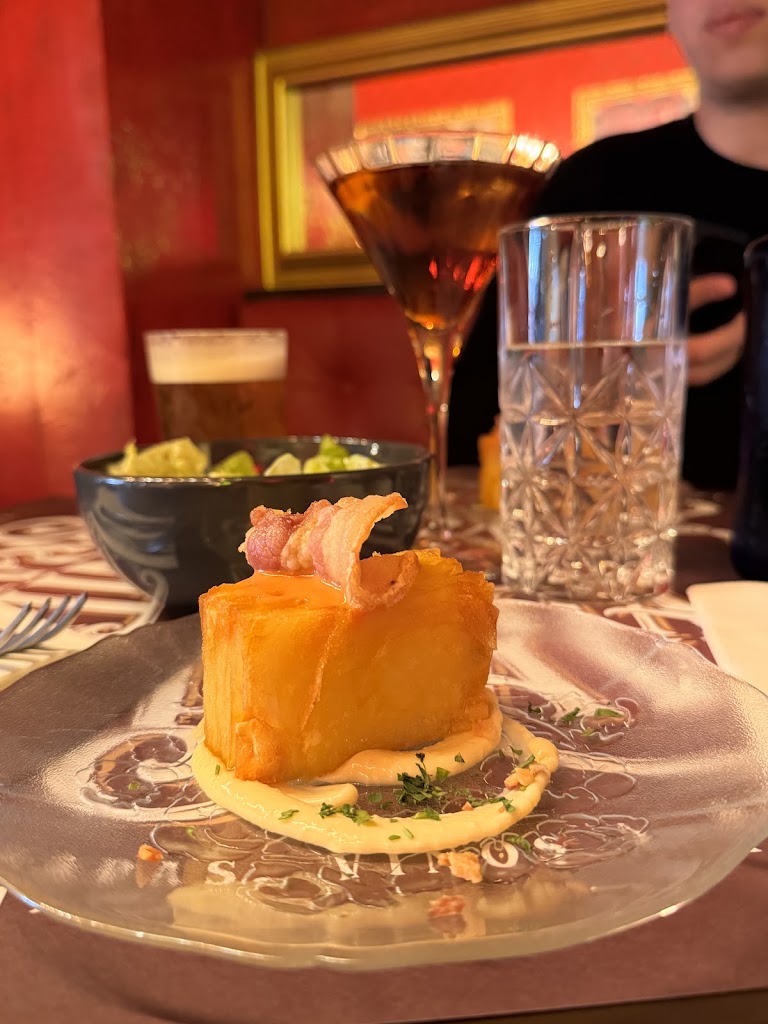Canita Brava — Comida y bebida