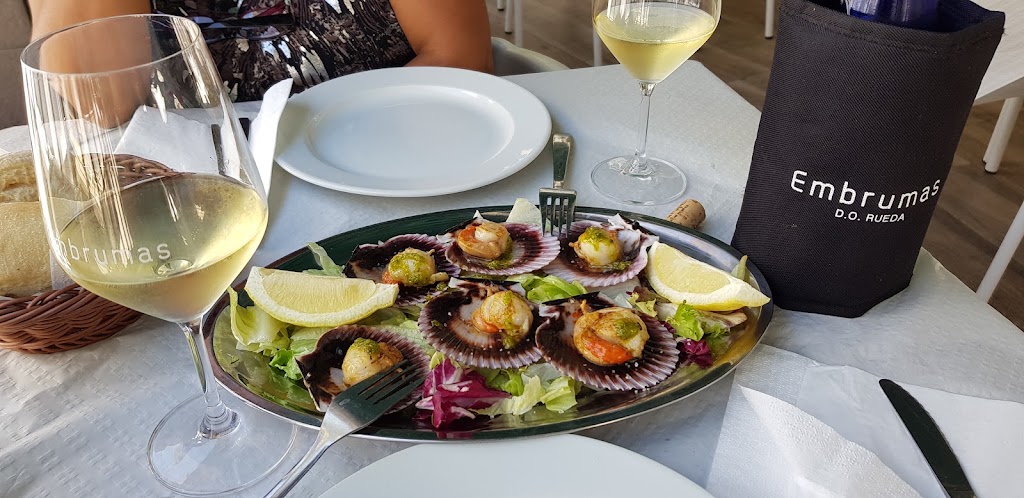 Restaurante El Dorado — Comida y bebida