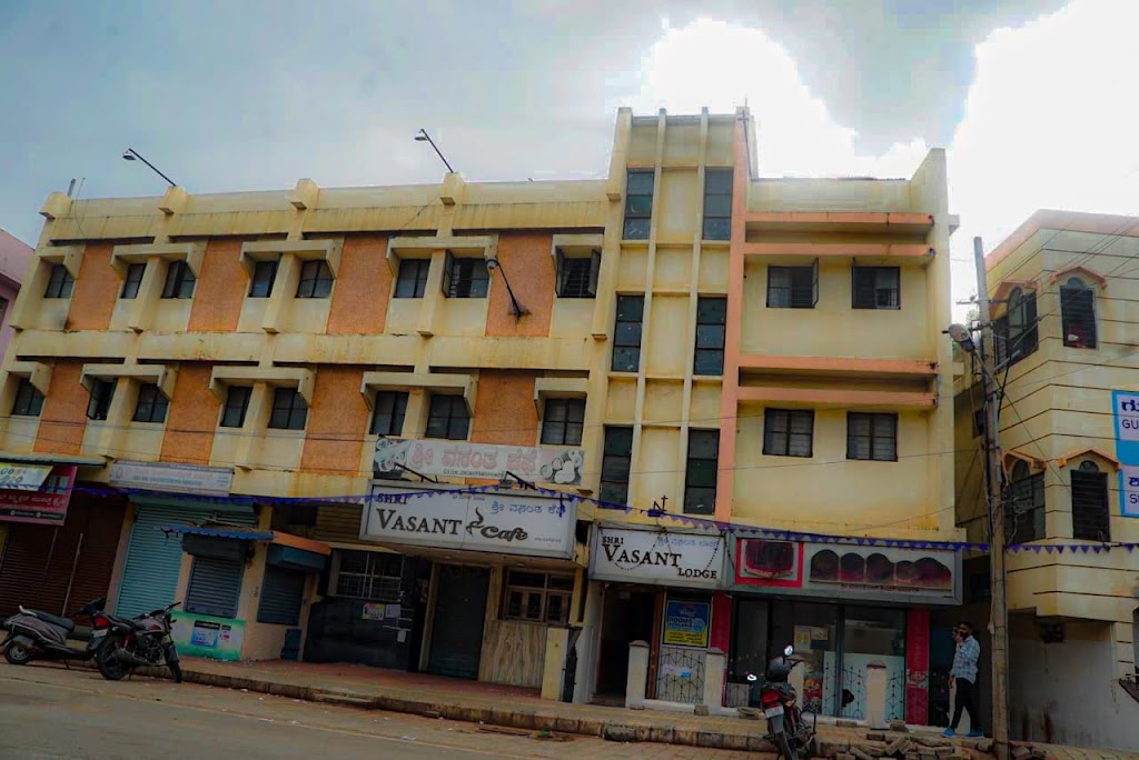 Shri Vasant Lodge